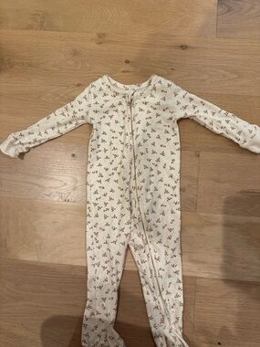 Colored Organics Cream Floral Footed Zip up Pajamas